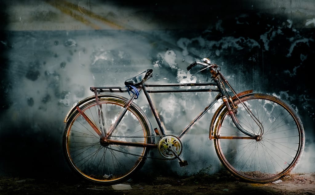錆びた自転車