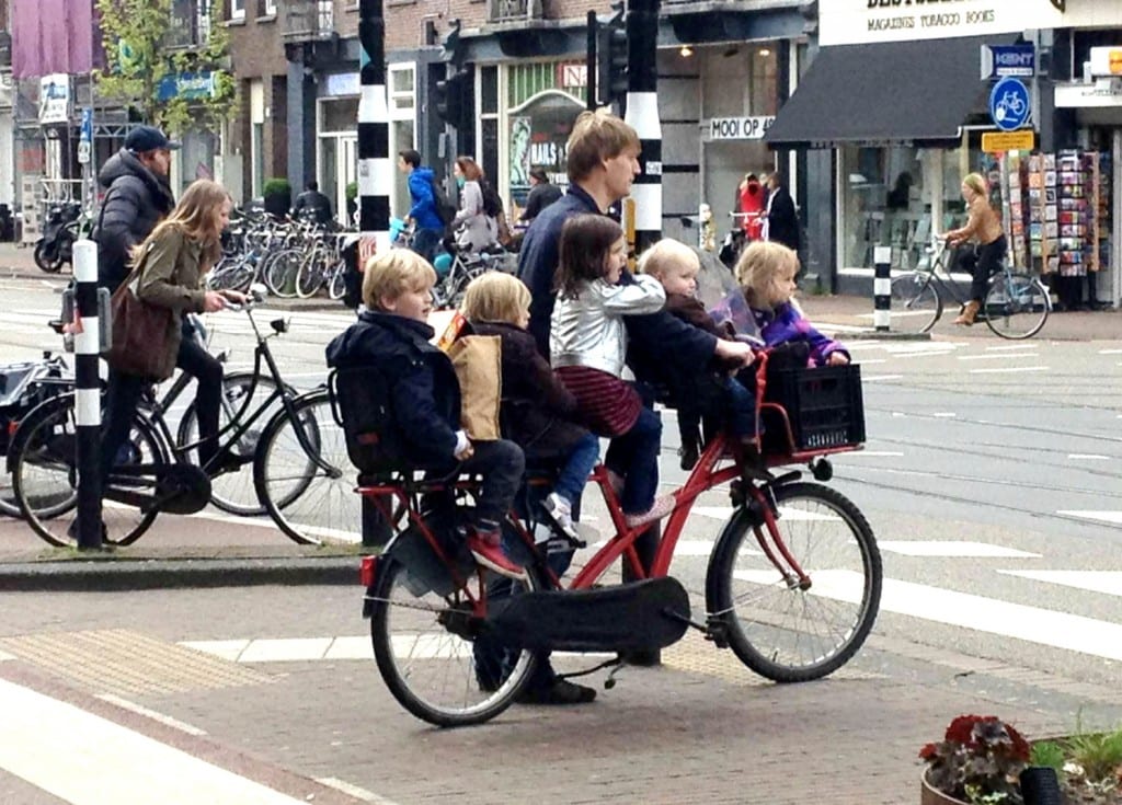 （出典：http://cupofjo.com/2015/07/parenting-in-the-netherlands/） 