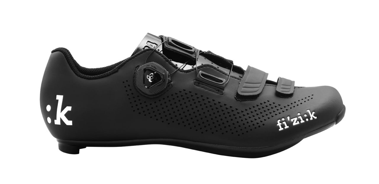 r4b_black_blackglossy_side_white