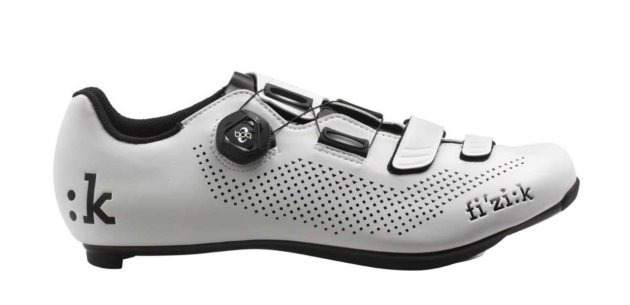 r4b_white_blackglossy_side_white