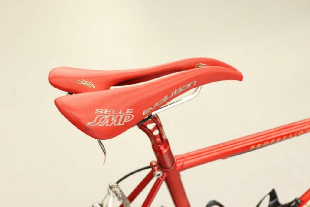 サドル：SELLE SMP EVOLUTION