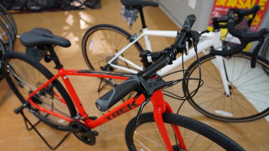 クロスバイクはフラットバーハンドル