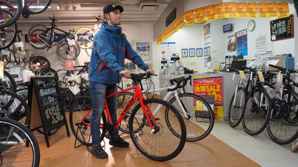 クロスバイクは上体が起き上がる姿勢
