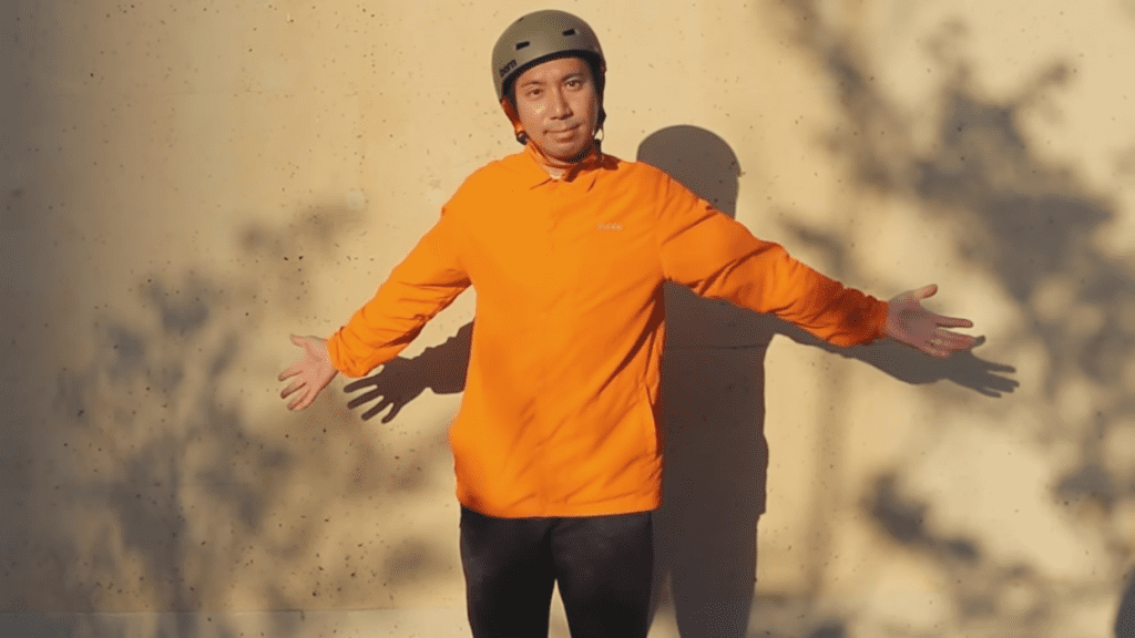 ワークマンプラス『耐久撥水サコッシュCOACHジャケット』