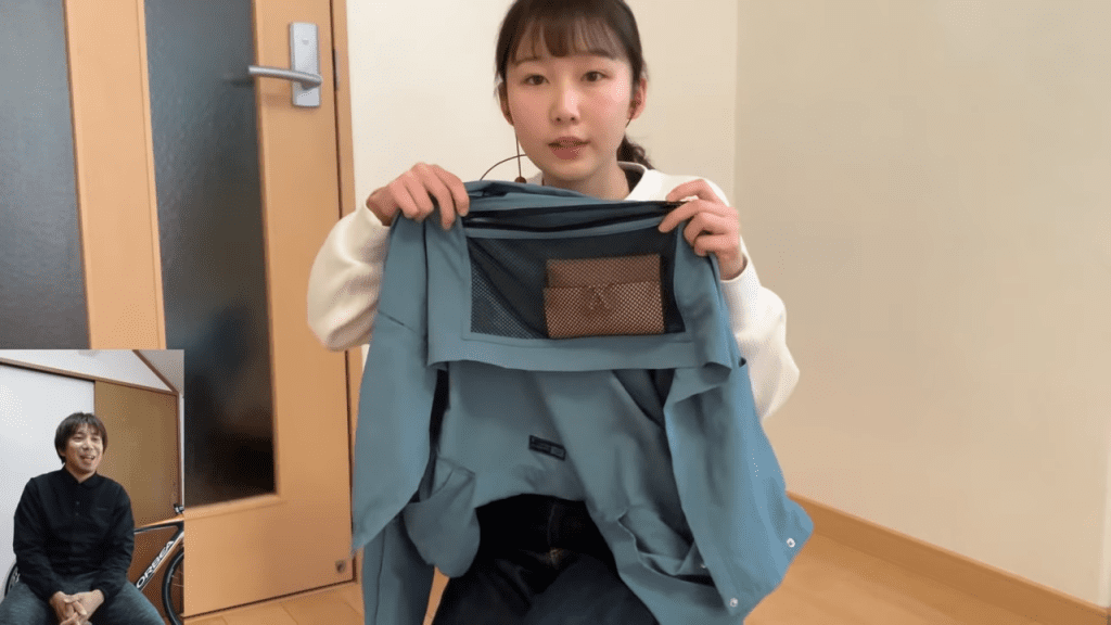 まずはお財布。