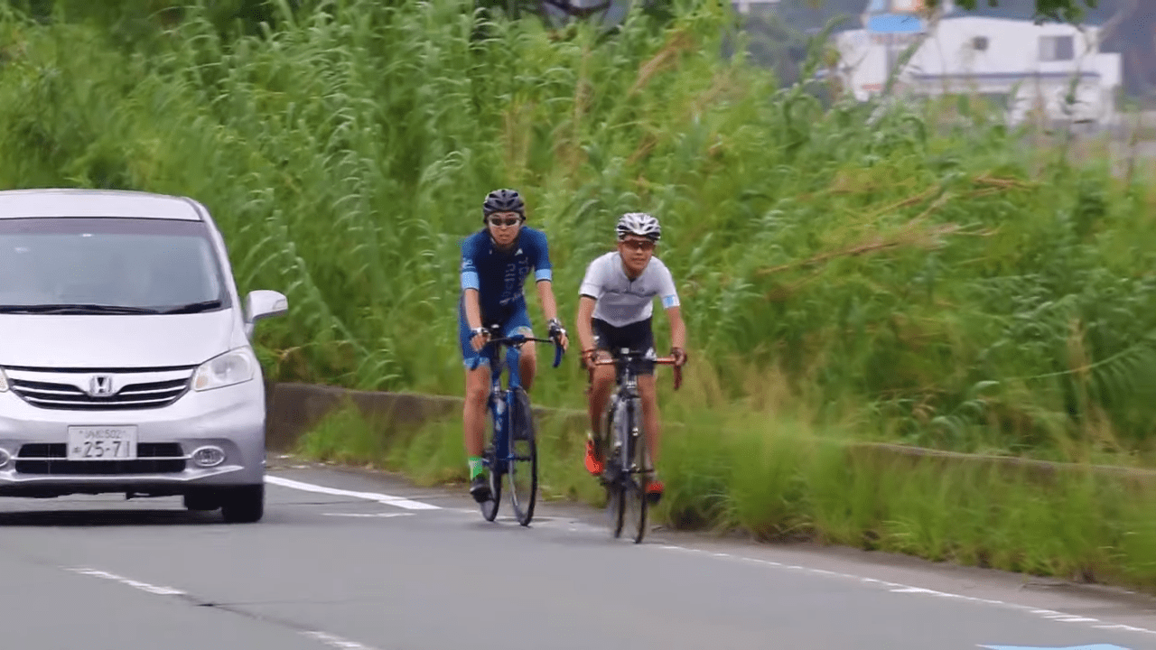 後半は車の通る道も多くなります