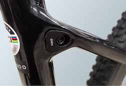 INVISIBLE SEAT CLAMP