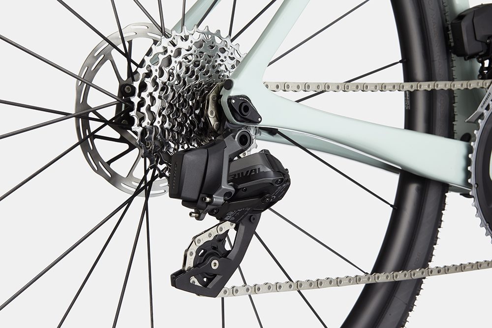 12速のSRAM Rival eTap AXS。みんな憧れの電動コンポ!