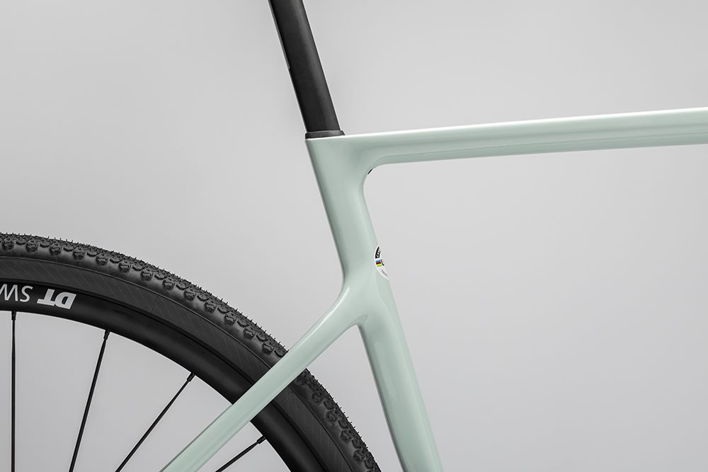 空力性能に優れたエアロチューブ。長距離レースでは数分節約することもできる。