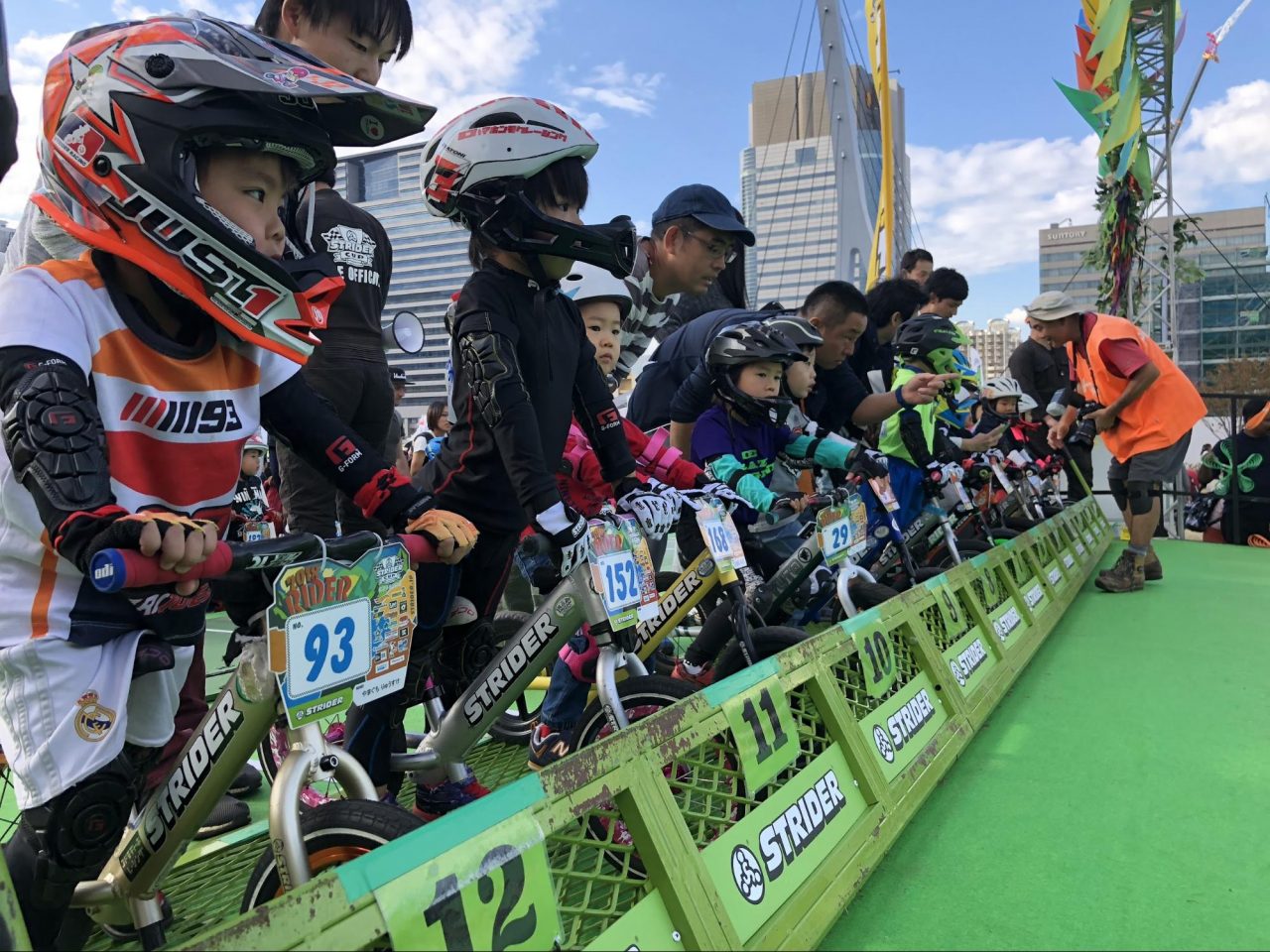 ※ストライダーカップに参戦(一番左端が息子です)