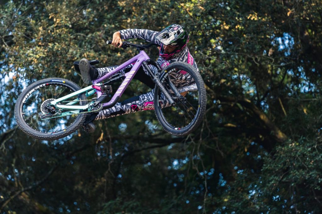 トルクのルーツに忠実な、27.5バージョンも展開。フリーライダーにとっては夢のバイクだ。Copyright: Canyon Bicycles