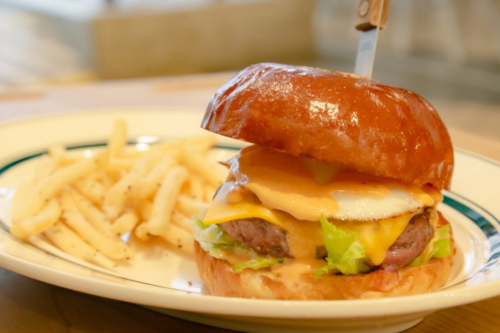 CAFE IBIS ハンバーガー