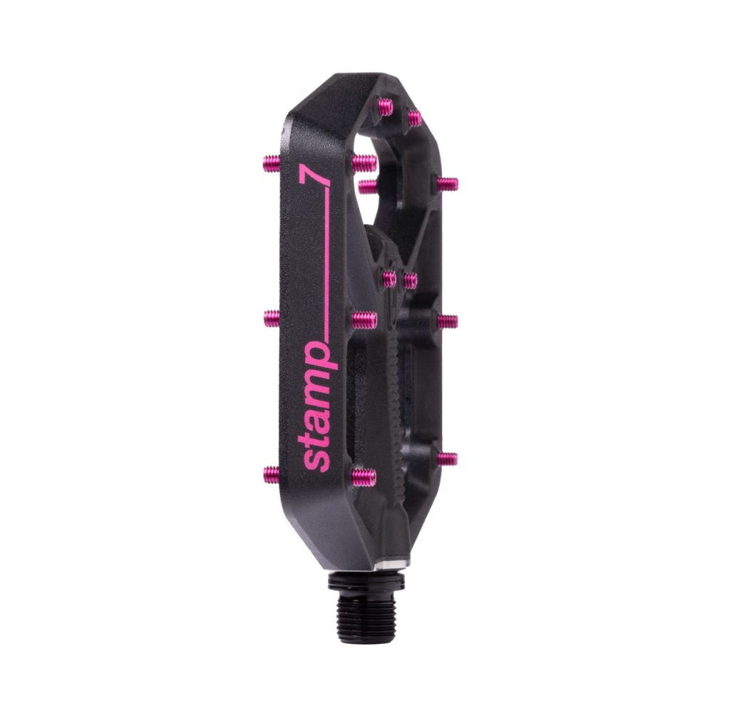 STAMP 7 BLACK / MAGENTA Limited edition Side