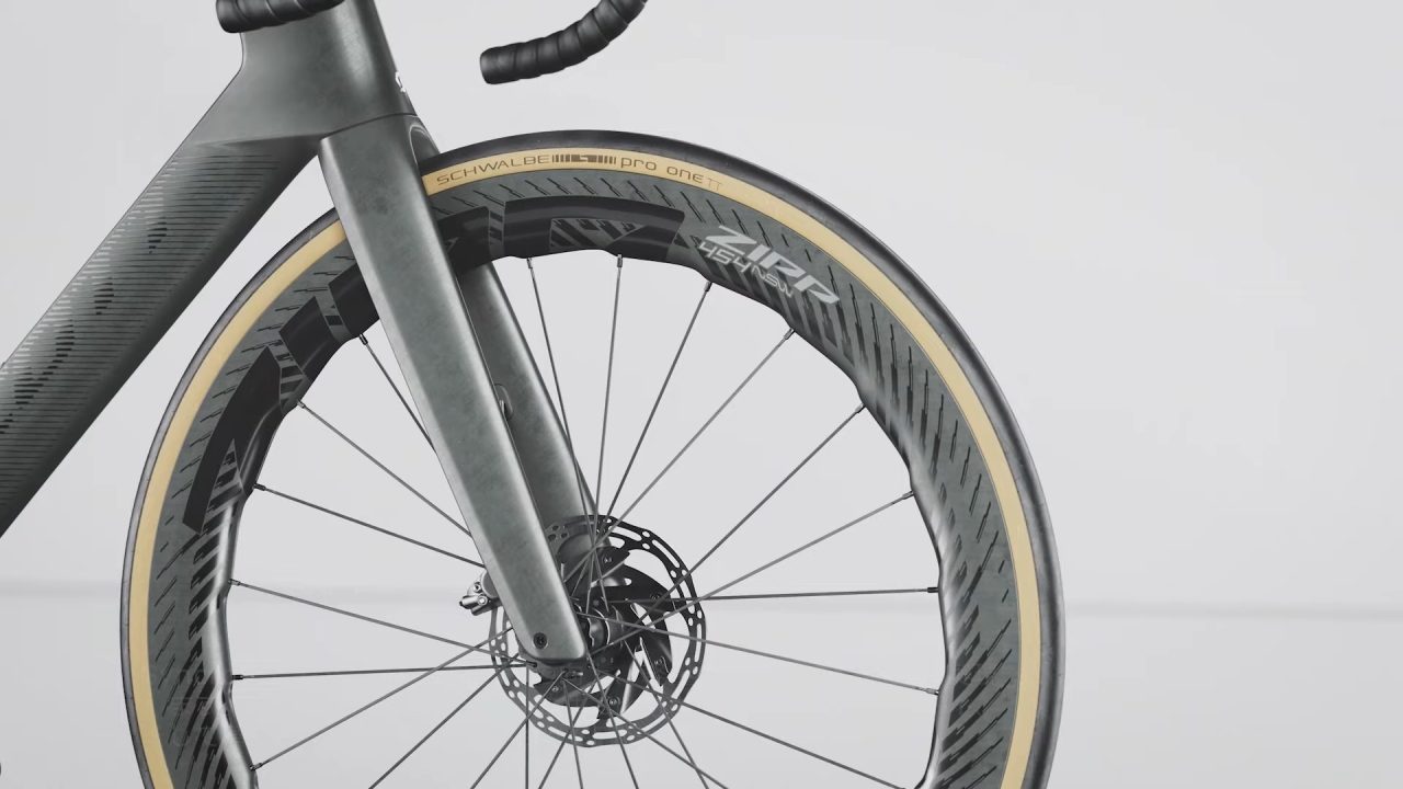 SCOTT FOILに付属するホイールは、空力に優れた「Zipp 454 NSW」Image:SCOTT