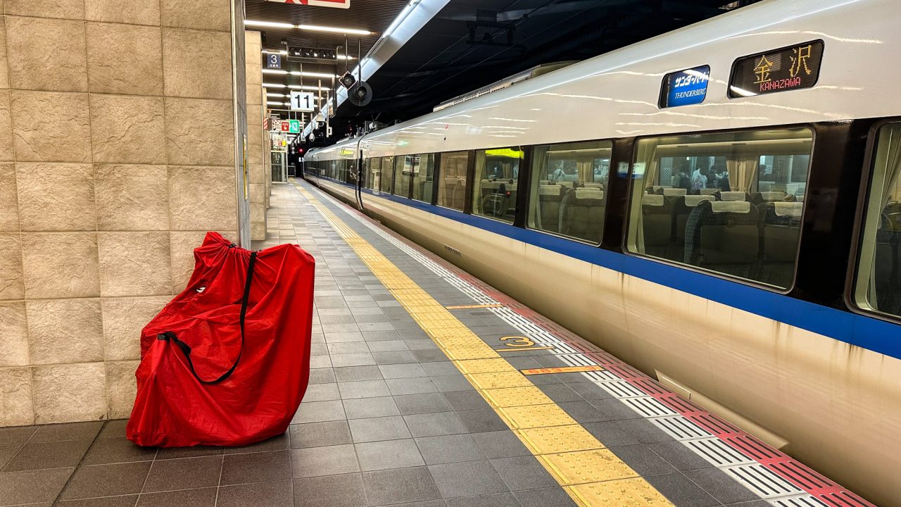 金沢駅ホーム