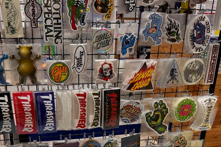 お店に売られているステッカー