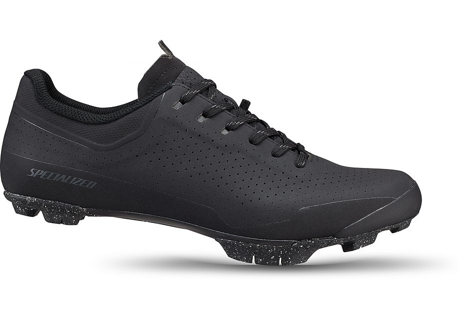スピードを追求するS-Works Reconと、紐靴タイプのRecon ADV