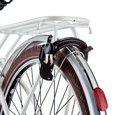自転車後部に頑丈なリング形状のロックを標準装備