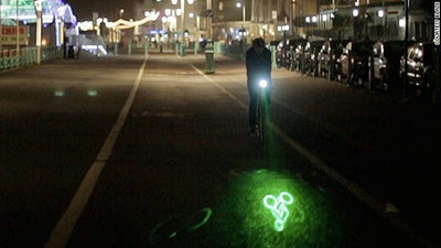 夜道の安全対策！自転車ライト“BLAZE LaserLight”