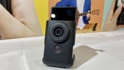 スマホライクな縦型のキヤノン『パワーショットV10』なら初心者でも本格的な動画撮影を楽しめる