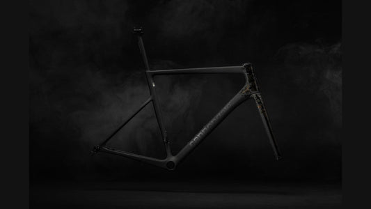 【キャノンデール】SuperSix EVO Leichtbauフレームセットを限定販売
