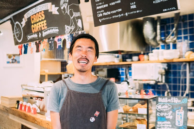 尾根幹の拠点『CROSS COFFEE』が育むコミュニティへの想い