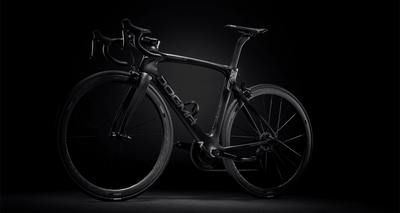 ピナレロ「DOGMA F10 Xlight」を発売
