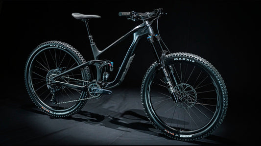 ジャイアントのエンデューロMTB「レイン」がフルモデルチェンジ