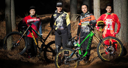 カナダ発サイクルブランドKONAが DOWNHILL SERIESサポート