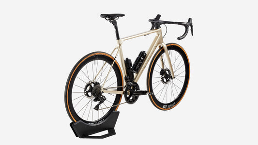 【キャニオン】究極のホーム用バイクスタンドを新発売