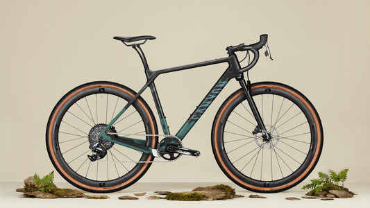 Canyonがフロントサスペンションフォーク搭載グラベルロードバイク「グリズル・サスペンション」3モデルを発表
