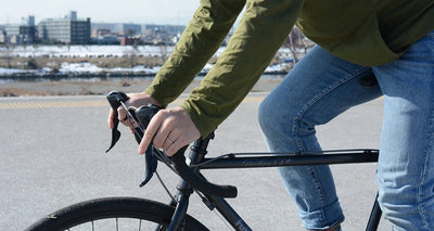 街乗りや通勤で使えるおしゃれな自転車ファッションアイテム18選