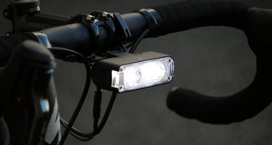 スペシャライズド・This isちょうどいいライト【Flux900 HEADLIGHT】入荷！
