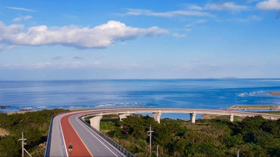 青い海と白い雲！ 今年の夏は久米島で「南国 × サイクリング」をしよう