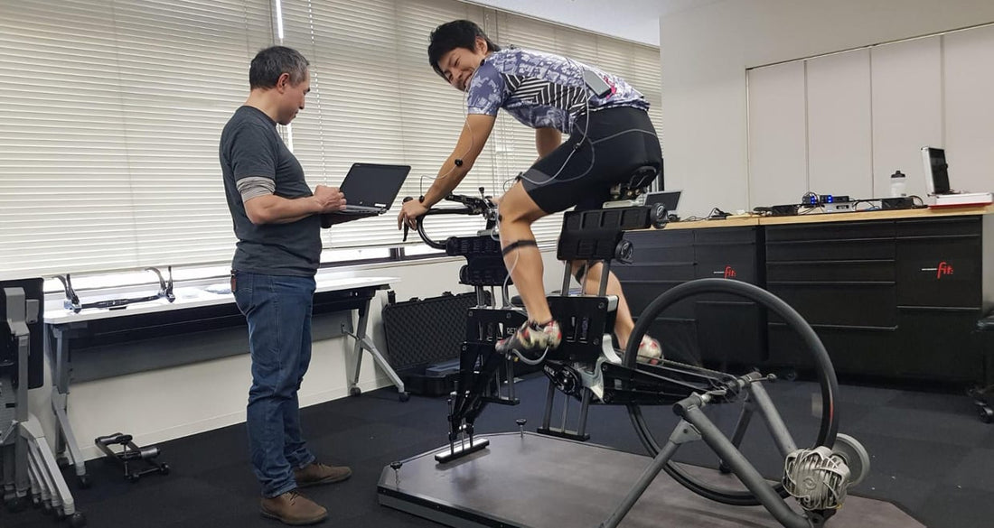 痛みに耐えても速くはならない！真剣フィッティング4時間で何が変わるか