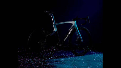 ピナレロが新型DOGMAを発表！ その名も DOGMA “F”