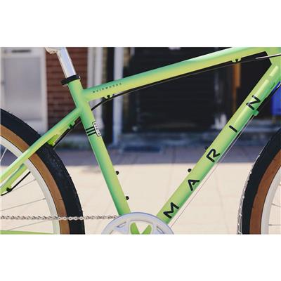 マリン MUIRWOODS 26 40th Anniv. Ltd. 2026 クロスバイク 8段変速 [26 MUIRWOODS26 40LTD]